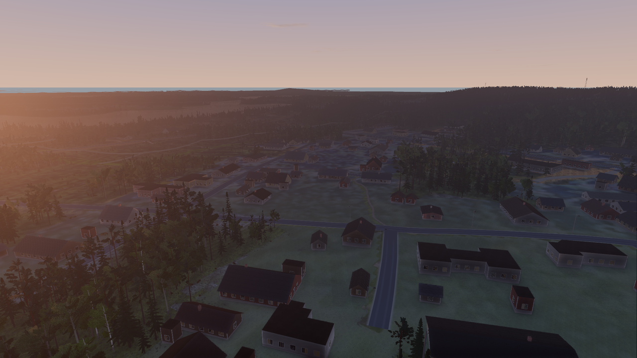 Midnight sun at Levi: the sun low at midnight.